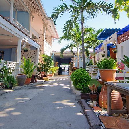 Sukkee Beach Resort Ко Ларн Екстериор снимка