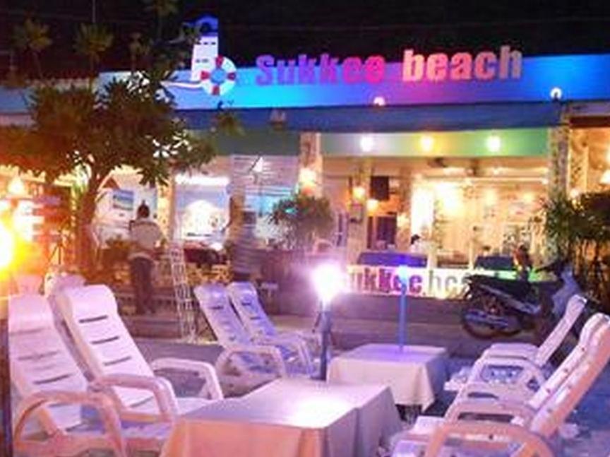 Sukkee Beach Resort Ко Ларн Екстериор снимка