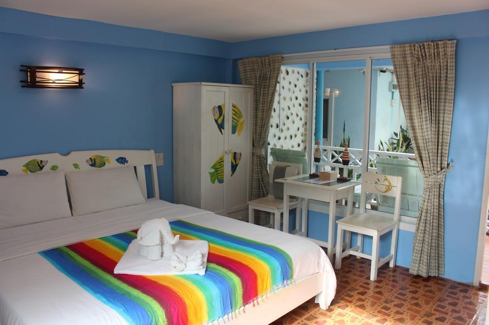 Sukkee Beach Resort Ко Ларн Екстериор снимка