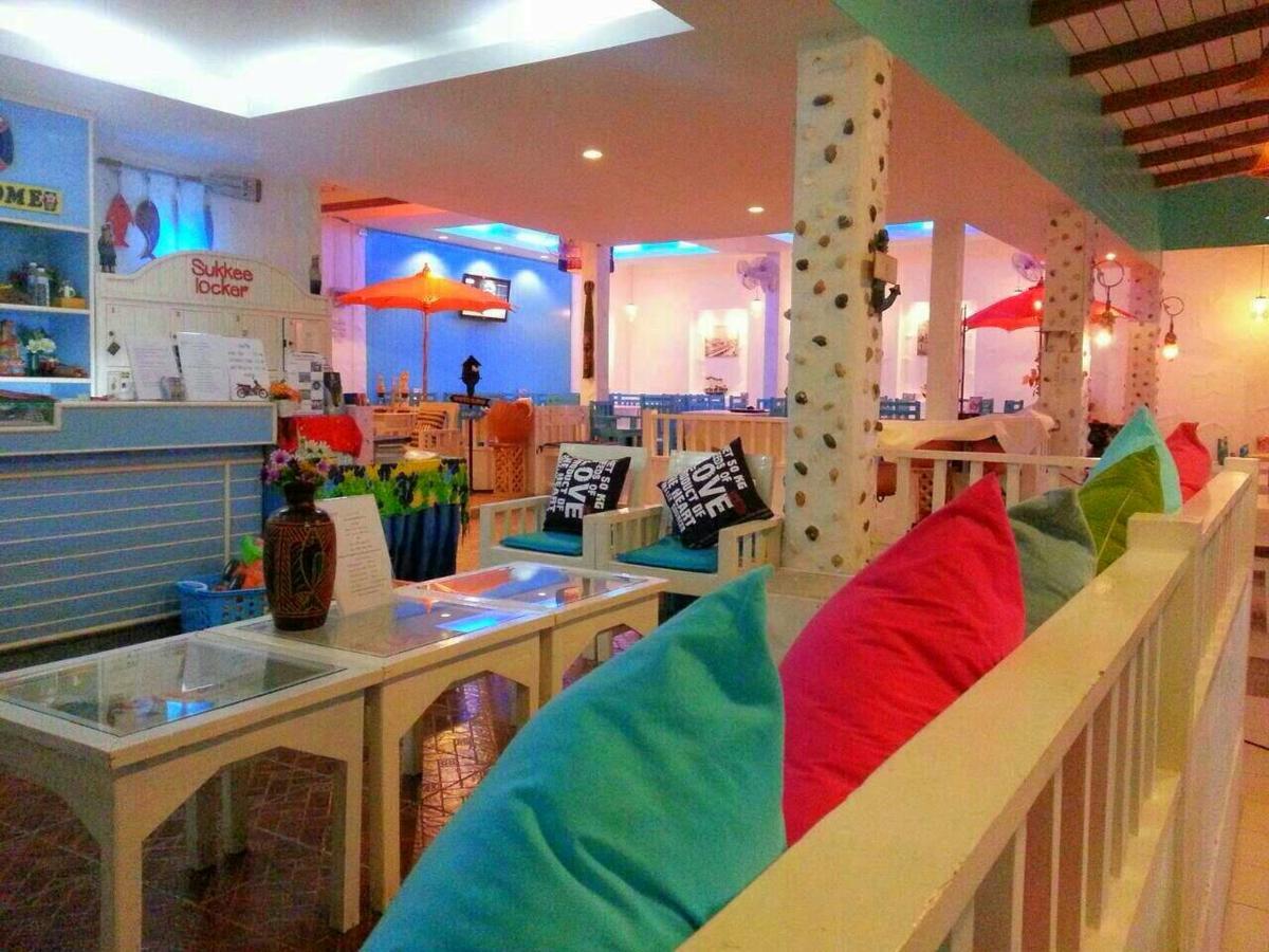 Sukkee Beach Resort Ко Ларн Екстериор снимка
